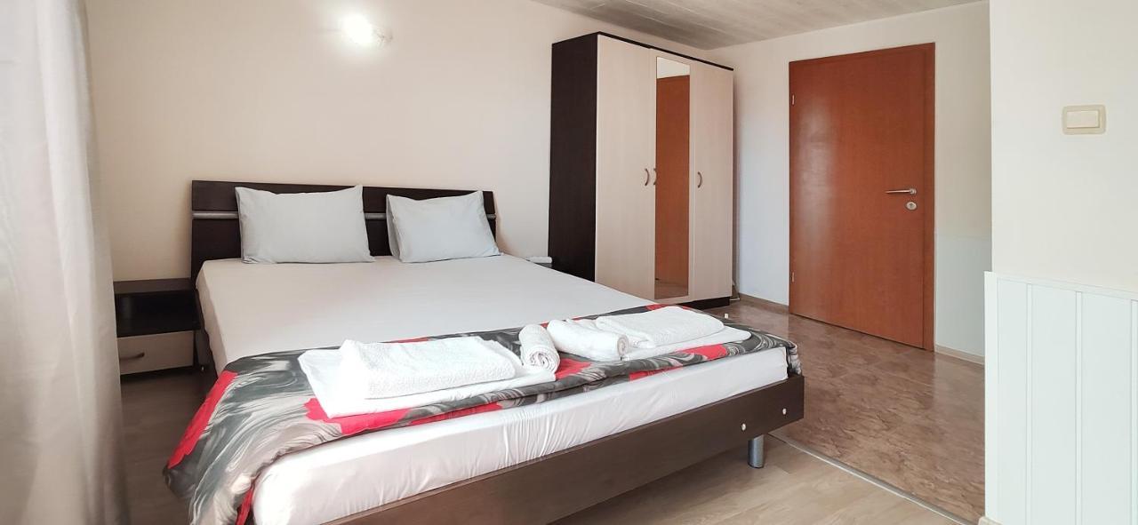 Sineva Guest House 라브다 외부 사진