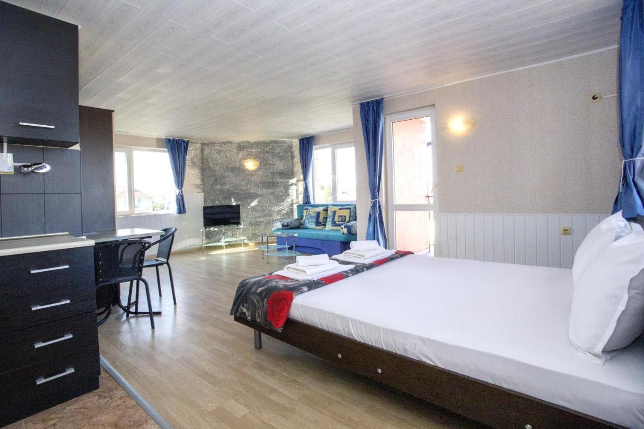 Sineva Guest House 라브다 외부 사진